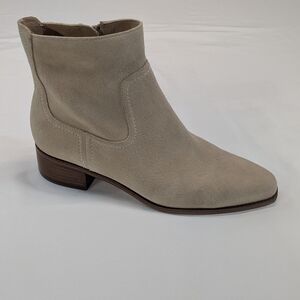 NWT!! Cole Haan Grand 360 Tan Suede Leather Ankle Booties Side Zipper Size 7B